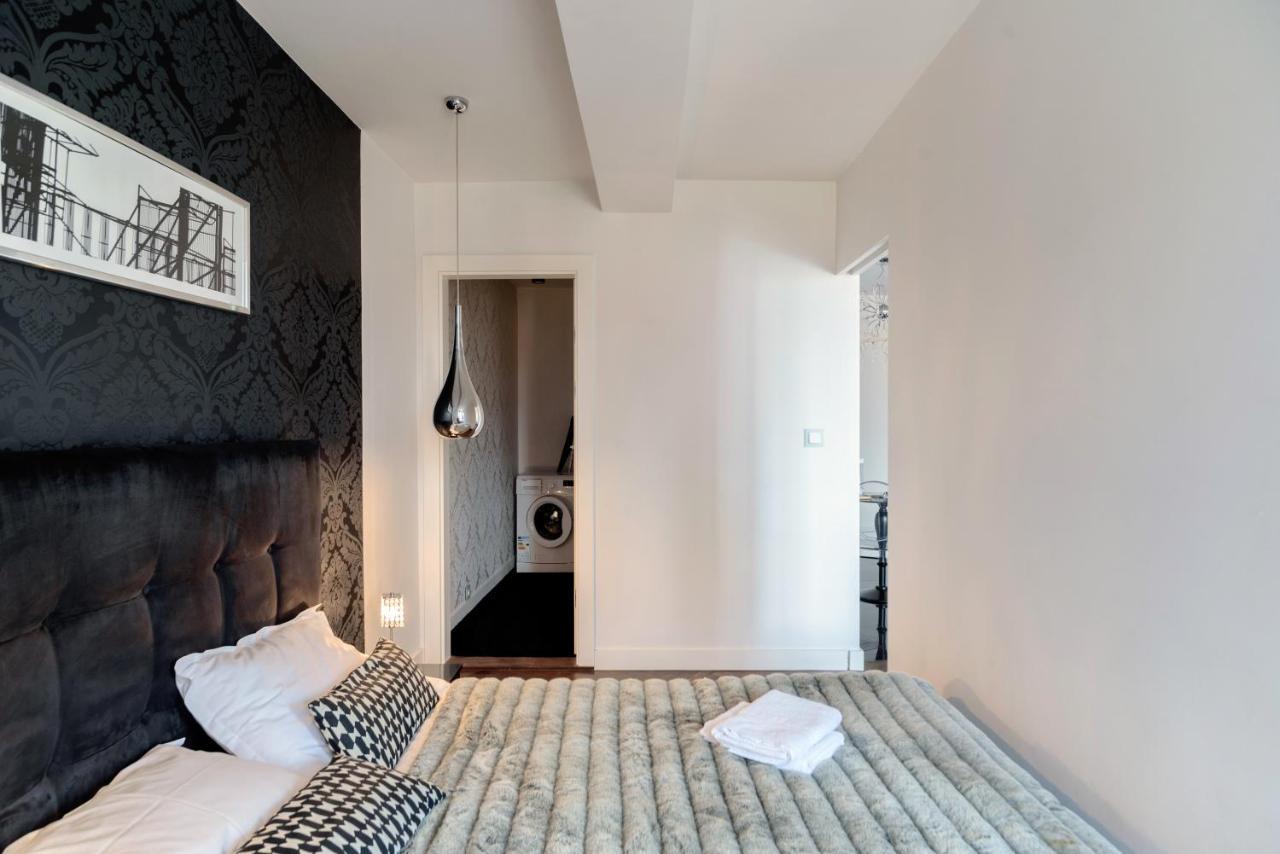 Luxury Apartment In The Old Town Варшава Экстерьер фото