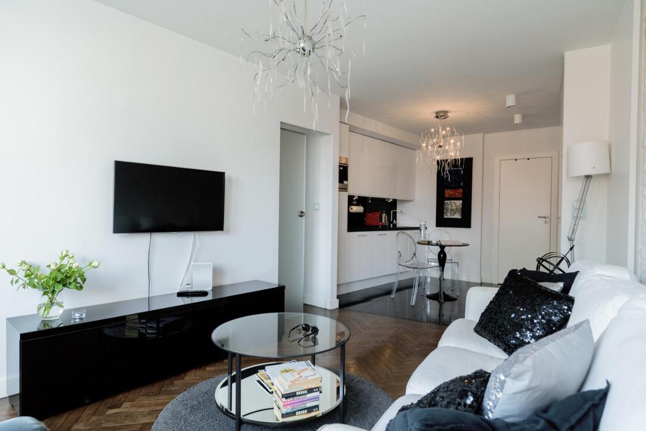 Luxury Apartment In The Old Town Варшава Экстерьер фото